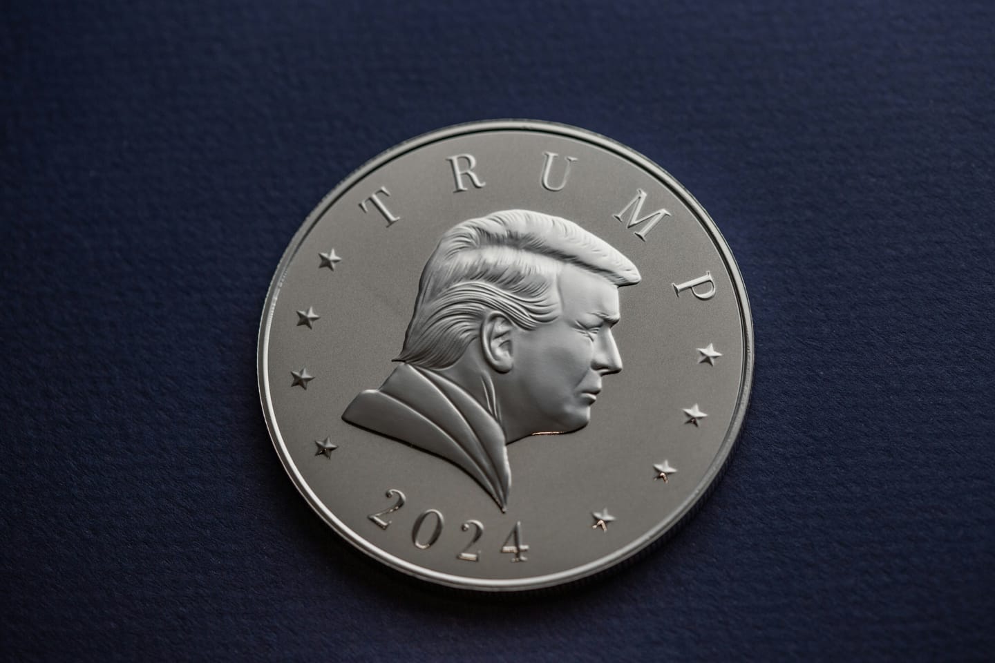 Trump Memecoin Value Jumps 20 Percent Following Exclusive Dinner Announcement