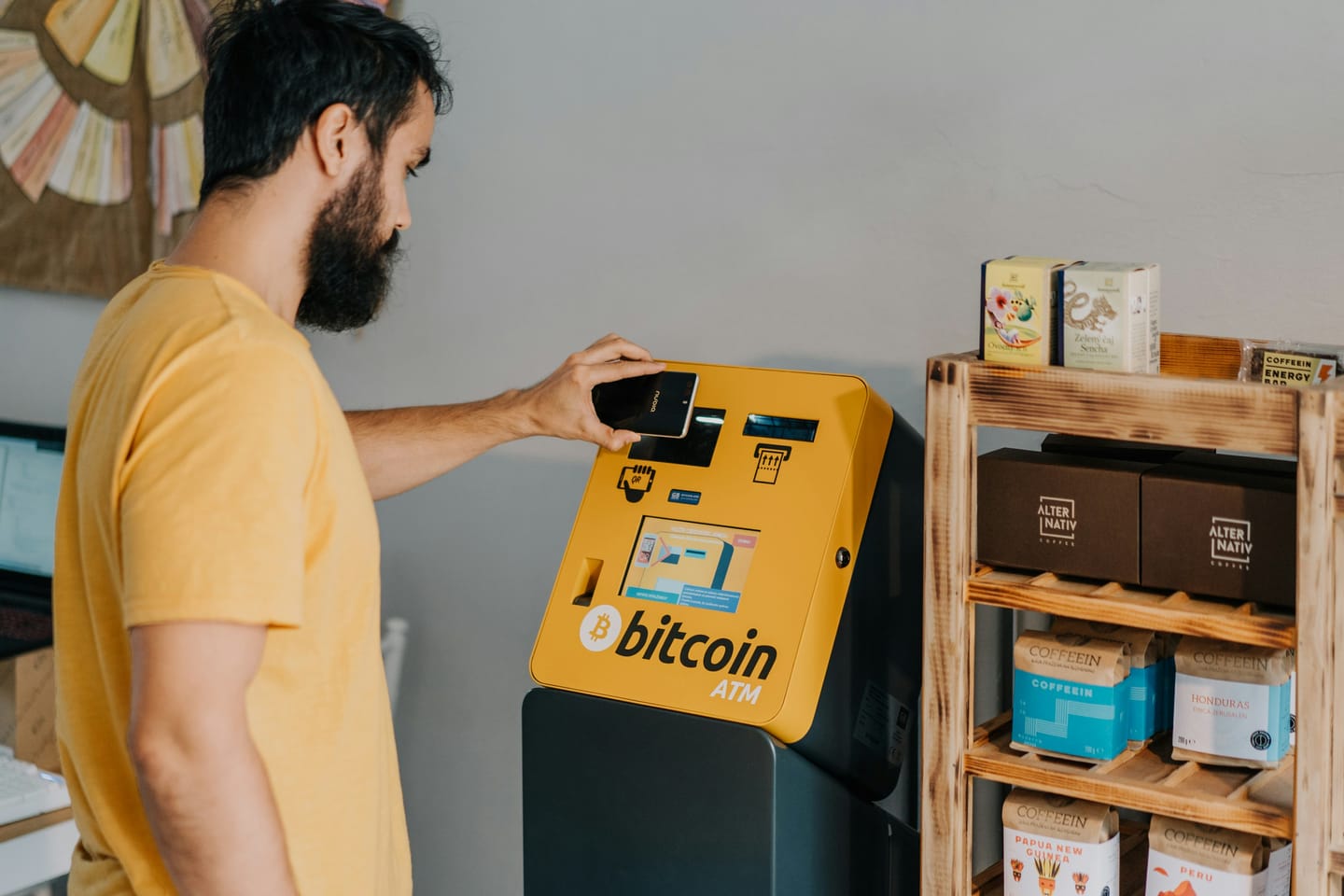 AUSTRAC Identifies 90 Cryptocurrency ATM Users as Victims of Scams