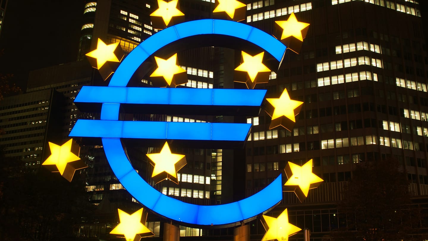 Nine Major European Banks Unite to Launch MiCA-Regulated Euro Stablecoin