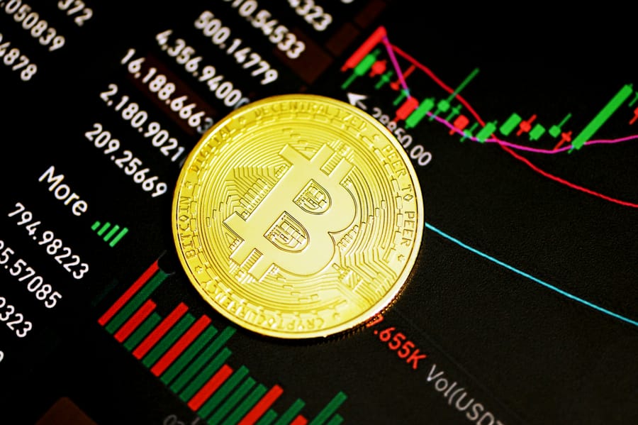 Bitcoin Faces Black Monday Risk, Warns Arthur Hayes