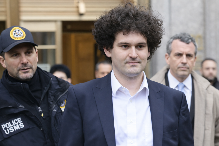 Sam Bankman-Fried Files for New Trial on 25-Year FTX Fraud Conviction